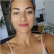 Professeur de Hatha et Yin yoga pour débutant et intermédiaire dans les Bouches du Rhône